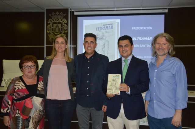 El ribereño Rubén Santiago presentó en Santiago de la Ribera su primer libro Ultramar - 1, Foto 1