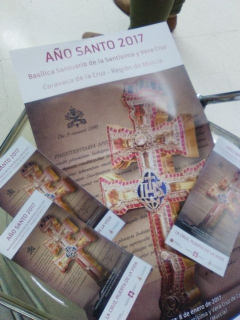 Turismo y el Obispado presentan un cartel que promocionará el Año Jubilar de Caravaca en 25.000 parroquias españolas - 2, Foto 2