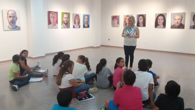 Alumnos de Maspalomas visitan la Casa de la Cultura con motivo del Día de la Biblioteca - 3, Foto 3