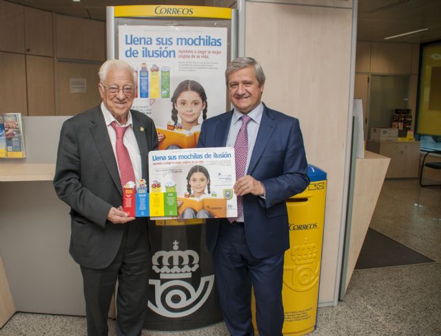 CORREOS entrega a Mensajeros de la Paz el importe recaudado para la campaña Ayúdales a volver al cole. ¡Llena sus mochilas de ilusión! - 1, Foto 1
