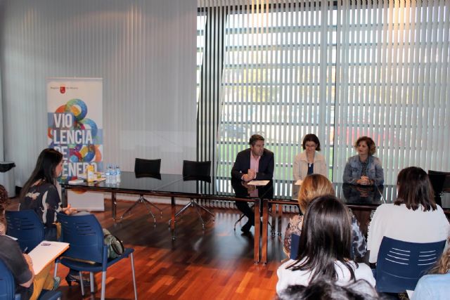 Alcantarilla acoge el Seminario de Impulso a la Coordinación Sociosanitaria en Violencia de Género, para profesionales de varios municipios de nuestra Región - 1, Foto 1