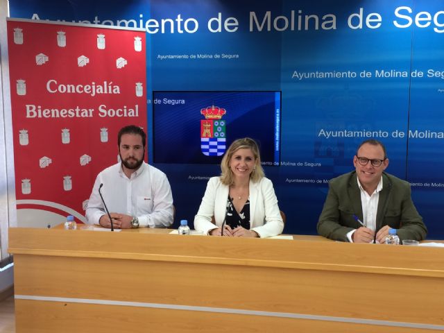 El Ayuntamiento de Molina de Segura y Cruz Roja firman un convenio de colaboración para ayudas de urgente necesidad y Socorros y Emergencias - 1, Foto 1
