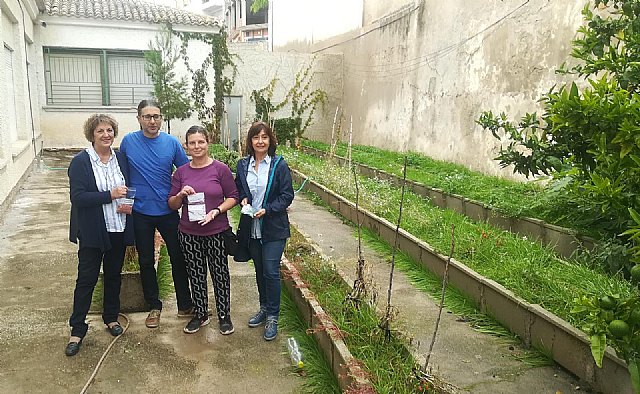 Ciudadanos impulsa los huertos escolares de la comarca del río Mula repartiendo semillas en una docena de centros - 1, Foto 1