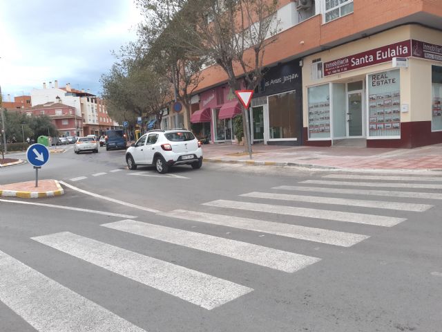 Construction work on a pedestrian ford in Santomera street, corner with Pliego street, Foto 3
