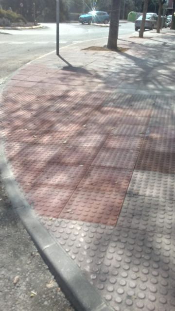 Acometen obras de construcción de un vado peatonal en la calle Santomera, esquina con calle Pliego - 4, Foto 4