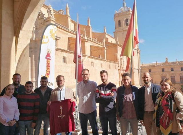 El Ayuntamiento de Lorca muestra su apoyo a la candidatura de la ciudad para ser sede del Encuentro Nacional de Jóvenes de Hermandades y Cofradías - 1, Foto 1
