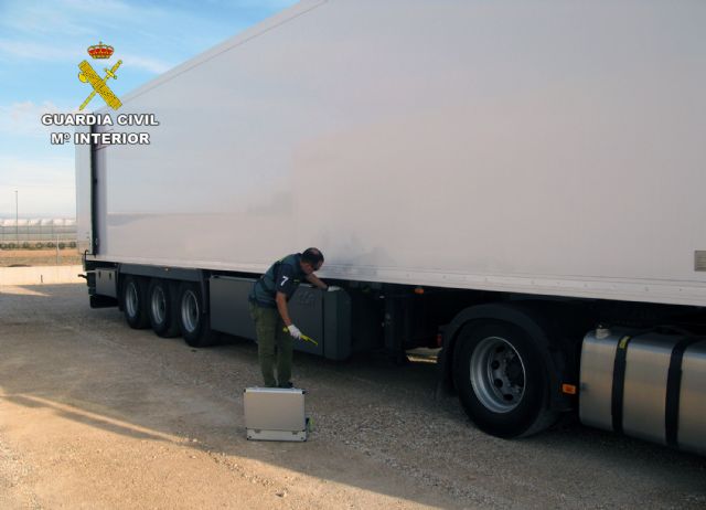 La Guardia Civil desmantela un grupo criminal dedicado a la sustracción de gasóleo bonificado en San Javier - 3, Foto 3