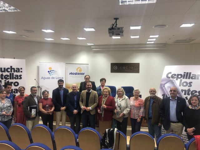 El Ayuntamiento, Aguas de Lorca y Hostelor promocionarán el consumo de agua del grifo en los establecimientos hosteleros - 2, Foto 2