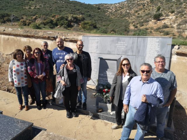 El PSOE de Cartagena rinde homenaje a las víctimas del franquismo - 1, Foto 1