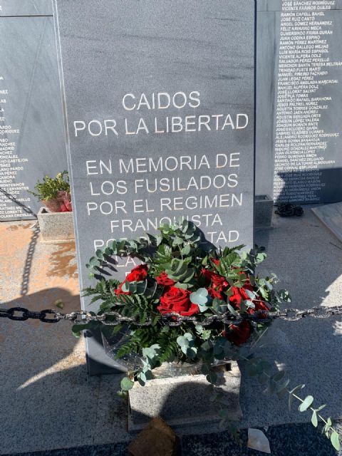 El PSOE de Cartagena rinde homenaje a las víctimas del franquismo - 2, Foto 2