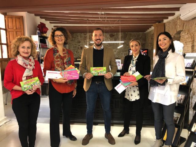 Ofertan una amplia programación de visitas y actividades para que los alumnos conozcan la historia y el patrimonio material e inmaterial de Lorca - 1, Foto 1