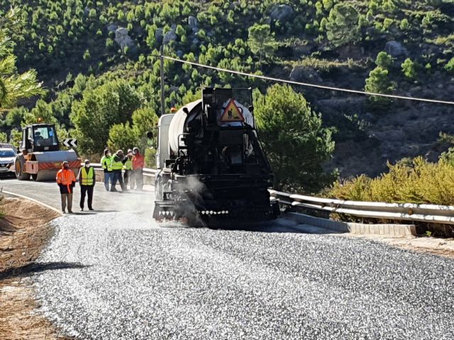 La Comunidad ya ha invertido ms de 5,6 millones de euros en la reparacin de las carreteras dañadas por la dana, Foto 1