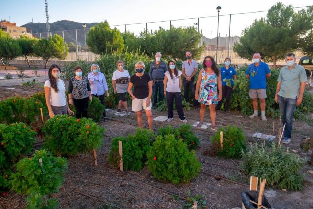 El Ayuntamiento firma un convenio para poner en marcha el primer huerto urbano de iniciativa público-privada - 1, Foto 1