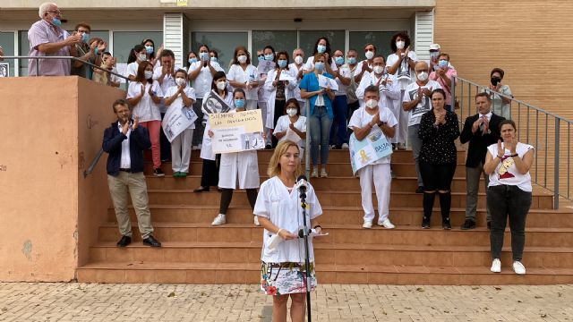 Profesionales de la Atención Primaria de Torre Pacheco se manifiestan en contra de la violencia en los Centros Sanitarios - 1, Foto 1
