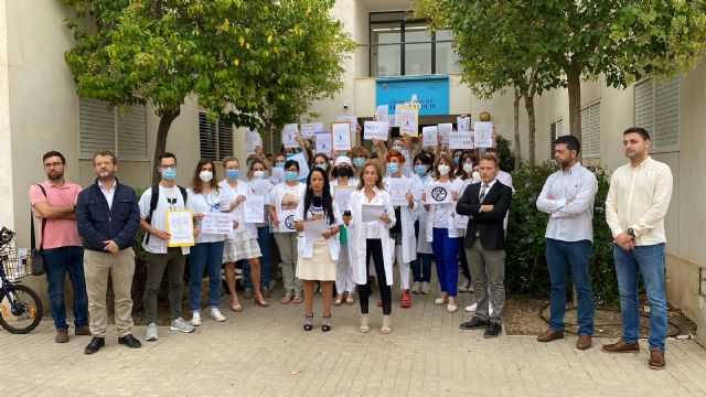 Profesionales de la Atención Primaria de Torre Pacheco se manifiestan en contra de la violencia en los Centros Sanitarios - 4, Foto 4