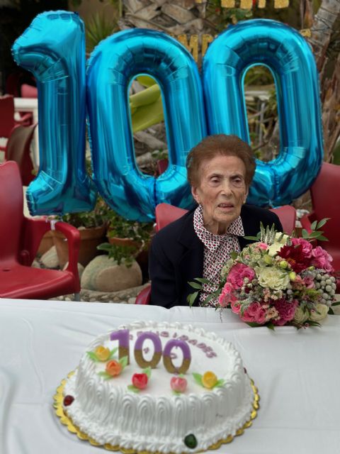 Carmen Fuentes Olmos, vecina de Torre Pacheco cumple 100 años - 1, Foto 1