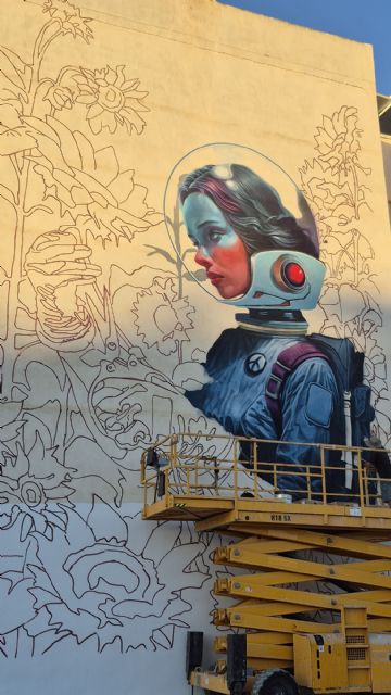 Cinco artistas urbanos pintan sus murales en las calles de Alcantarilla durante el festival de arte urbano Octubre Joven - 2, Foto 2