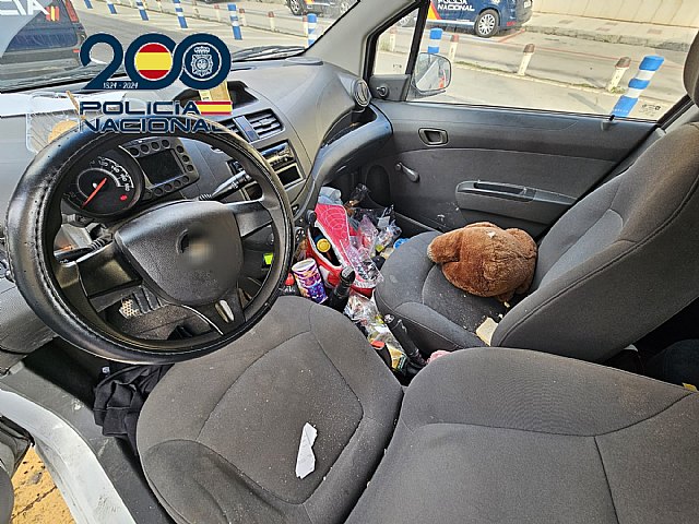 La Policía Nacional libera a una mujer y a sus dos hijos menores tras 13 días viviendo en un vehículo bajo amenazas de su expareja - 1, Foto 1