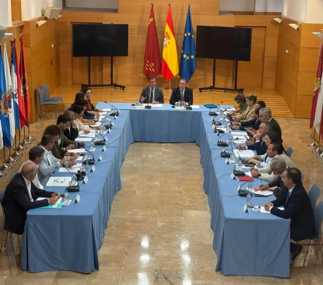 El Consejo de Cooperación Local valida que el Ayuntamiento de Murcia preste los servicios de transporte con Alcantarilla, Beniel y Santomera - 1, Foto 1