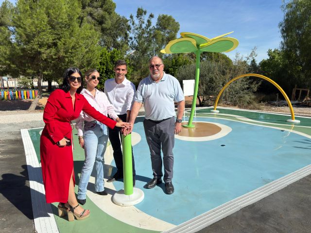 Alguazas estrena un parque acuático “splashpark” gratuito en el Parque de La Constitución - 1, Foto 1