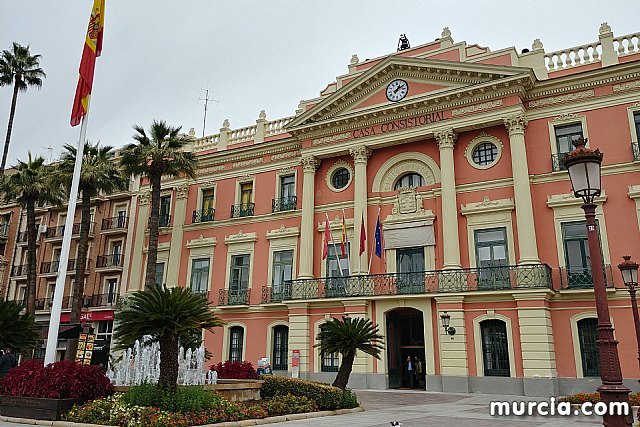 El Ayuntamiento de Murcia renueva m�s de 1.700 m2 de pavimento asf�ltico en Cobatillas