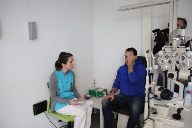Pedro Llompart pasa revisión ocular en Clínicas Oftalmológicas Centrofama - 4, Foto 4