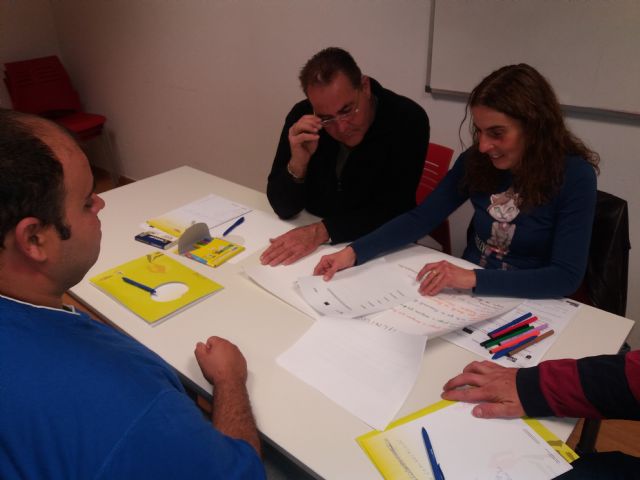 Start a training course in personal, social and labor competencies with the participation of 16 unemployed persons, Foto 2
