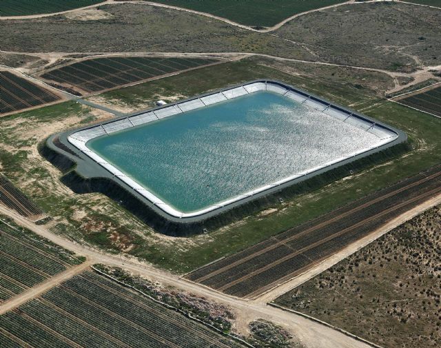 La Consejería de Agua supervisa las balsas de Avileses y Valladolises cuya capacidad de almacenamiento es de 250.000 metros cúbicos - 1, Foto 1