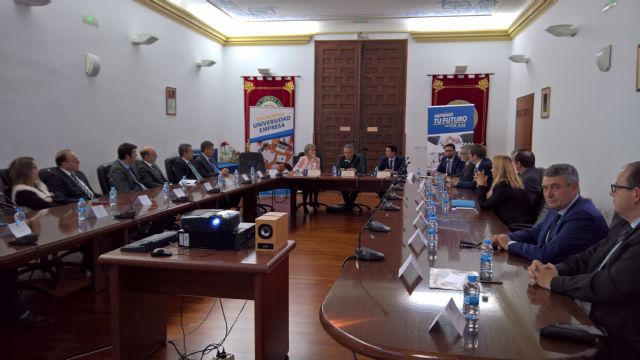 Las universidades deben anticiparse a las necesidades de la empresa incentivando el talento crítico y creativo - 1, Foto 1