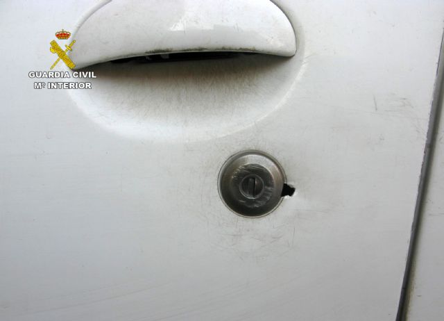 La Guardia Civil esclarece una decena de robos en vehículos - 3, Foto 3