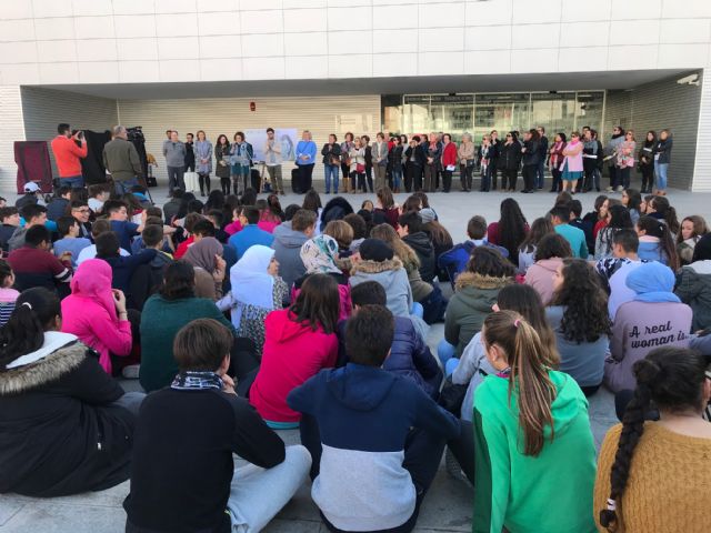 Actividades de Concienciación, Acto Conmemorativo y Performance - 1, Foto 1