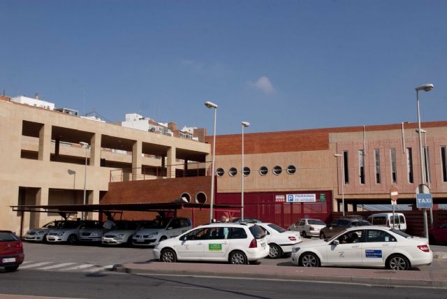 El Ayuntamiento de Cartagena subvencionara la adecuacion de auto-taxis adaptados para personas con movilidad reducida - 1, Foto 1