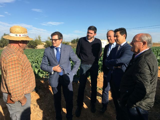 El consejero de Agricultura, Francisco Jódar  visita El Mirador para conocer in situ el adelanto de algunas medidas recogidas en el decreto  ley sobre sostenibilidad ambiental en el entorno del Mar Menor - 1, Foto 1