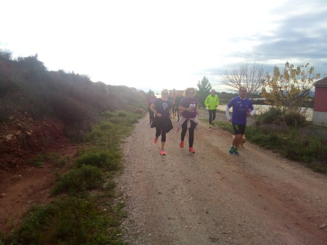 El Club Atletismo Totana organizó la I Marcha Contra la Violencia de Género, Foto 1