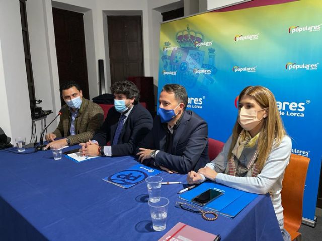 López Miras critica el Gobierno a la deriva de Sánchez que genera más problemas a los españoles que los que resuelve - 1, Foto 1