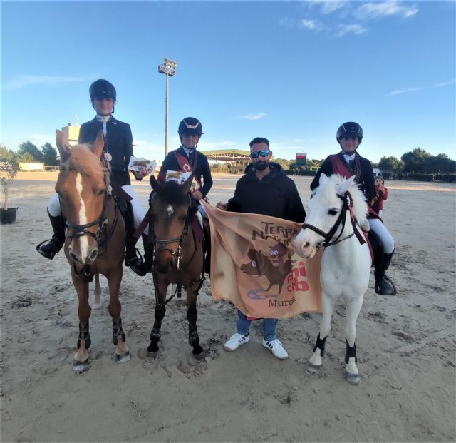El Poni Club Terra Natura Murcia se alza con cuatro medallas de oro en el campeonato regional de salto de obstáculos - 1, Foto 1