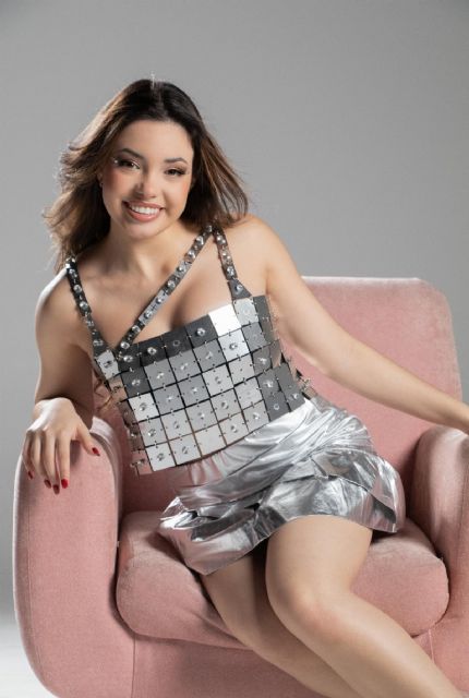 Querido Santa: La nueva cara latina de la Navidad con Mia McEwen próximamente en Miami - 2, Foto 2