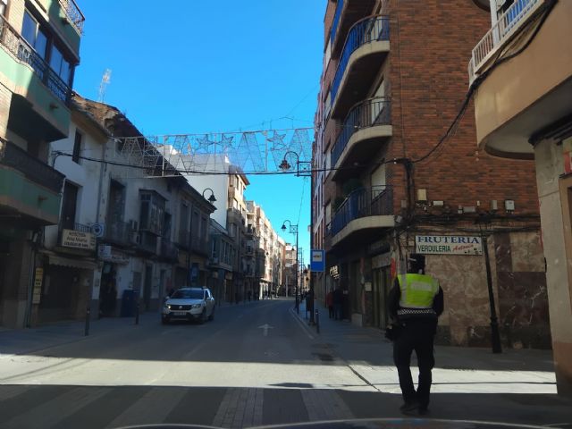 El operativo especial de seguridad puesto en marcha por el Ayuntamiento de Lorca en el barrio de San Cristóbal sigue dando resultados - 2, Foto 2