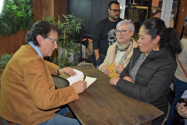 Magdalena S. Blesa cierra el ciclo Un ratico entre letras con su obra Tengo que hablar conmigo seriamente - 1, Foto 1