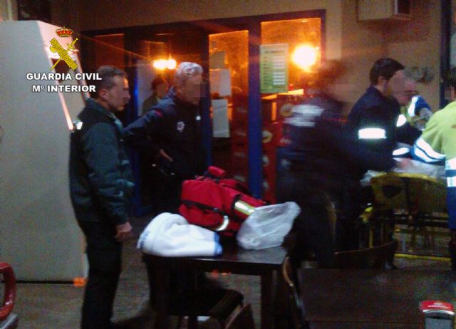 Dos guardias civiles salvan la vida a un hombre tras sufrir un infarto en La Aljorra - 5, Foto 5