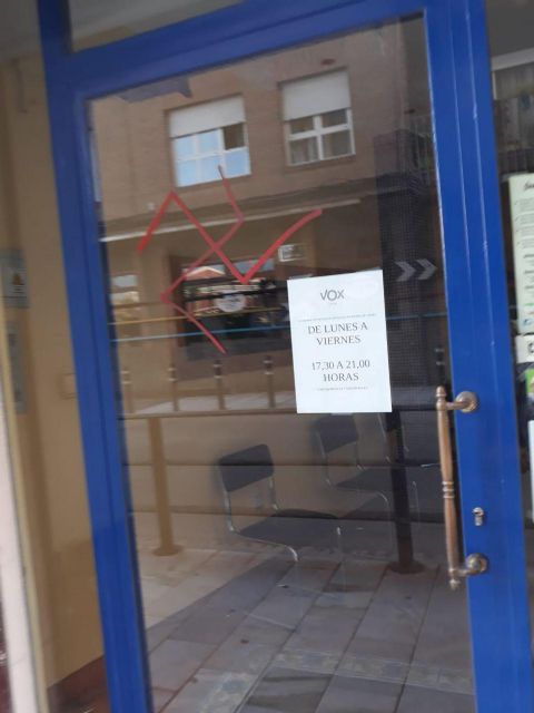 Atacan la sede de Vox Lorca - 2, Foto 2