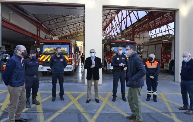 300 profesionales esenciales permanecen de guardia para velar por la seguridad de los murcianos en Navidad - 3, Foto 3