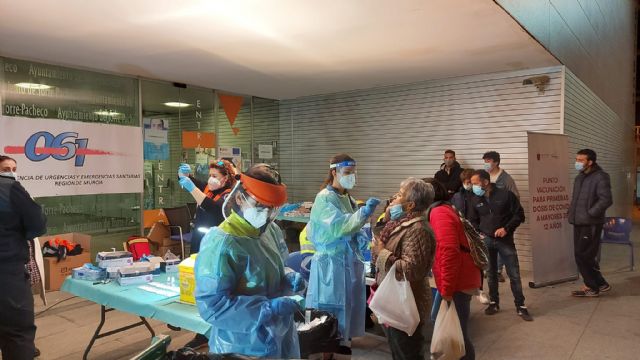 Punto móvil de vacunación y test covid en Torre Pacheco el pasado 23 de diciembre - 4, Foto 4