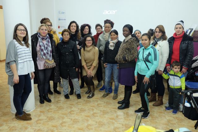 Familia y Cepaim imparten cursos de formación para mejorar la empleabilidad de mujeres con especial vulnerabilidad - 1, Foto 1