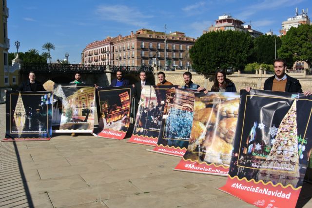 Los participantes en la campaña #MurciaenNavidad ya tienen los carteles con sus imágenes - 1, Foto 1