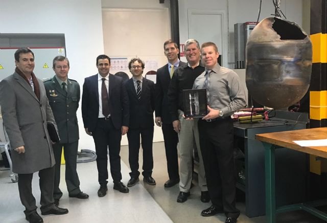 La Comunidad entrega a Estados Unidos las cuatro esferas espaciales que cayeron en la Región y en Hellín - 1, Foto 1