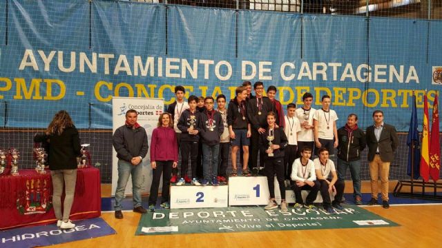 Los ganadores del Cross Escolar reciben sus medallas - 1, Foto 1