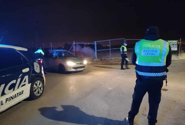 Continúan los controles policiales para comprobar el cumplimiento de las medidas de seguridad frente a la Covid - 2, Foto 2