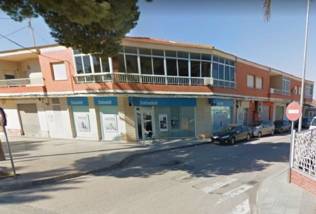 El Ayuntamiento reclama el mantenimiento de las oficinas bancarias en barrios y diputaciones - 1, Foto 1