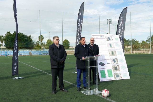 El Ayuntamiento de  Murcia destinará más de 4 millones de euros para renovar el césped artificial de once campos de fútbol del municipio - 1, Foto 1